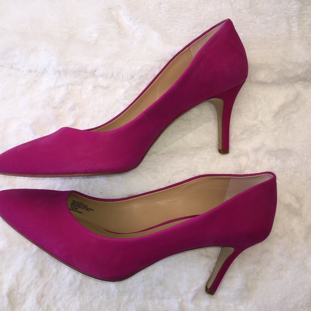 Beautiful Dark Fuchsia Suede Pumps in Size 12W